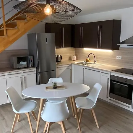 Maison En Duplex 80m² Jardin Terrasse